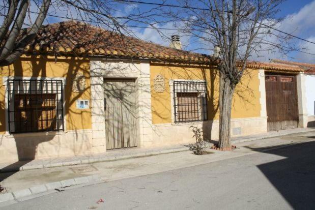 Los Ferroviarios Estacion de Chinchilla Exterior foto